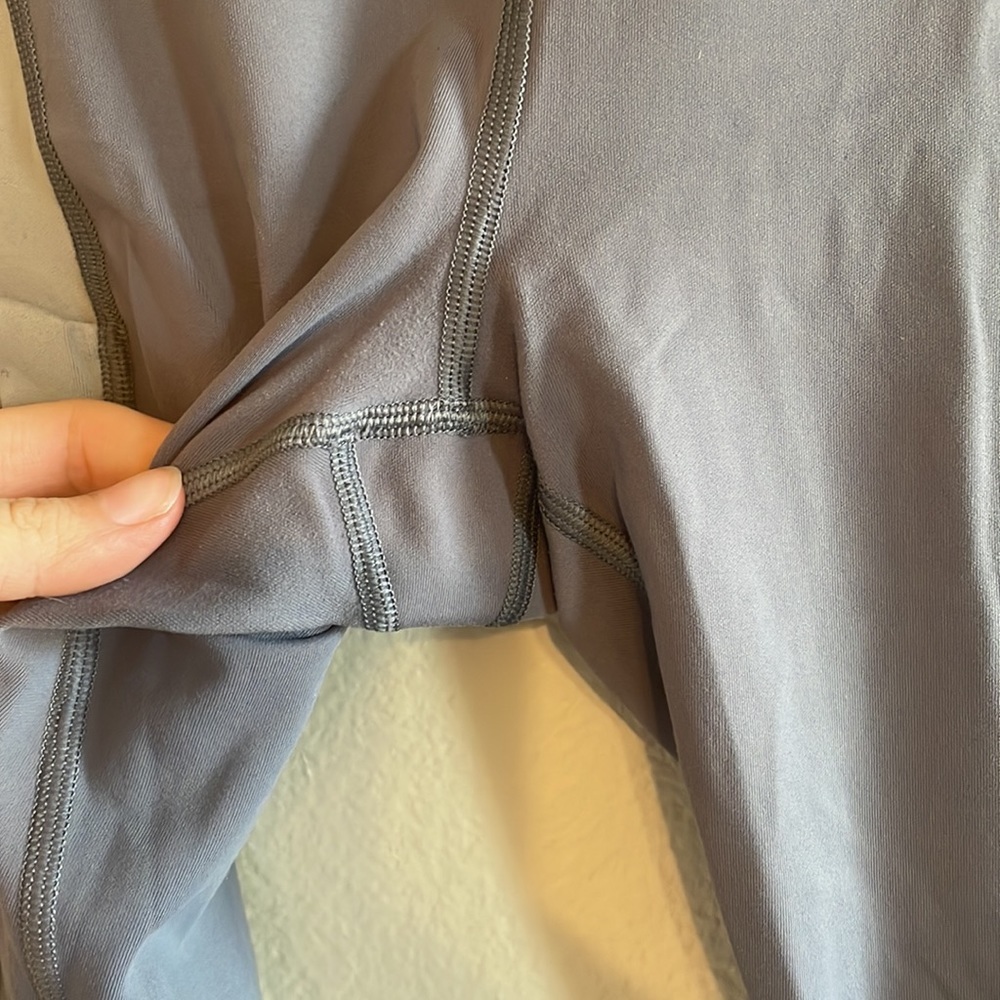 Athleta Color Block All In 7/8 Tight‎ size medium - Picture 4 of 15
